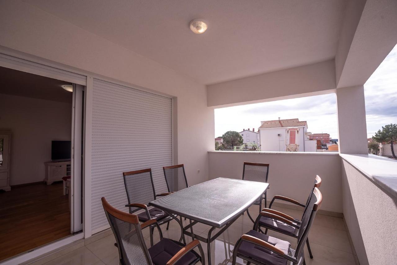 Apartments Sandrina فرسي المظهر الخارجي الصورة
