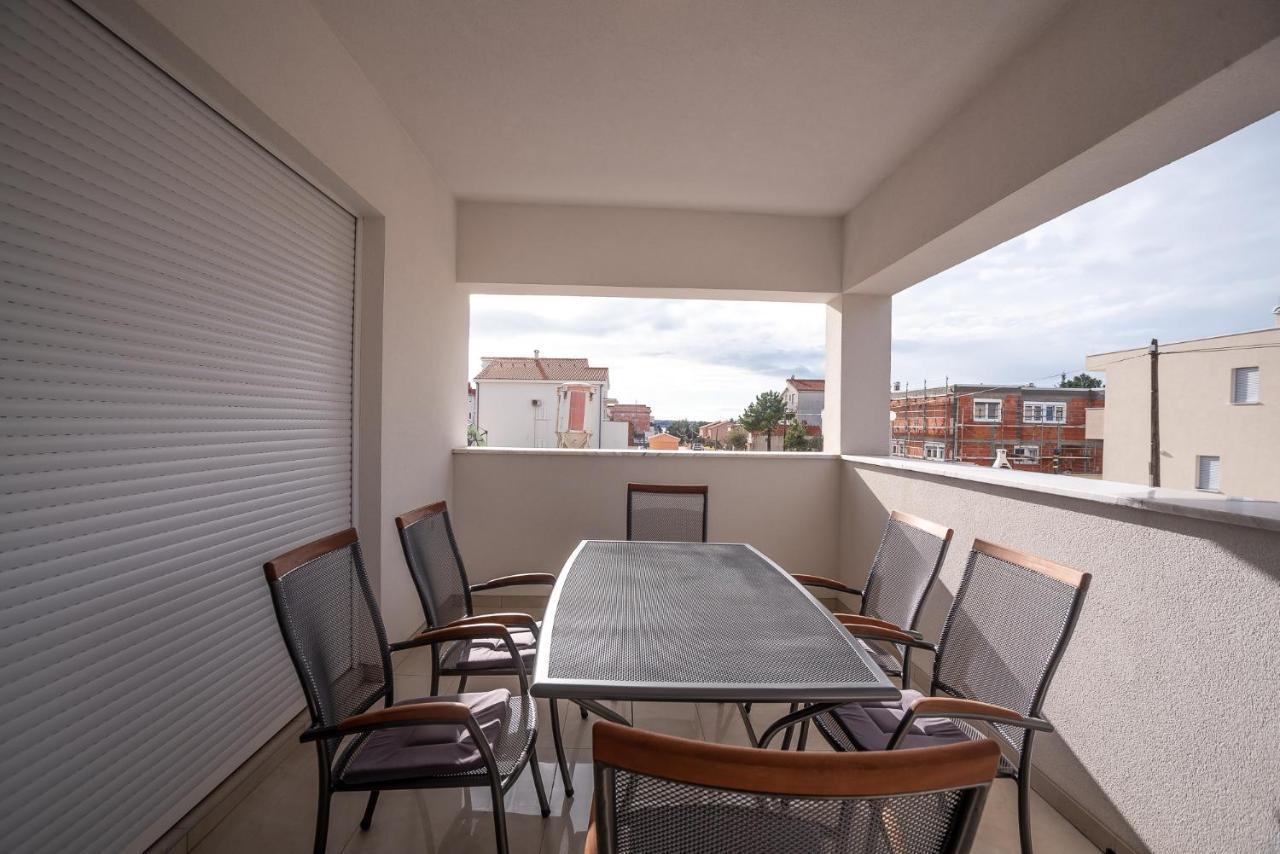 Apartments Sandrina فرسي المظهر الخارجي الصورة